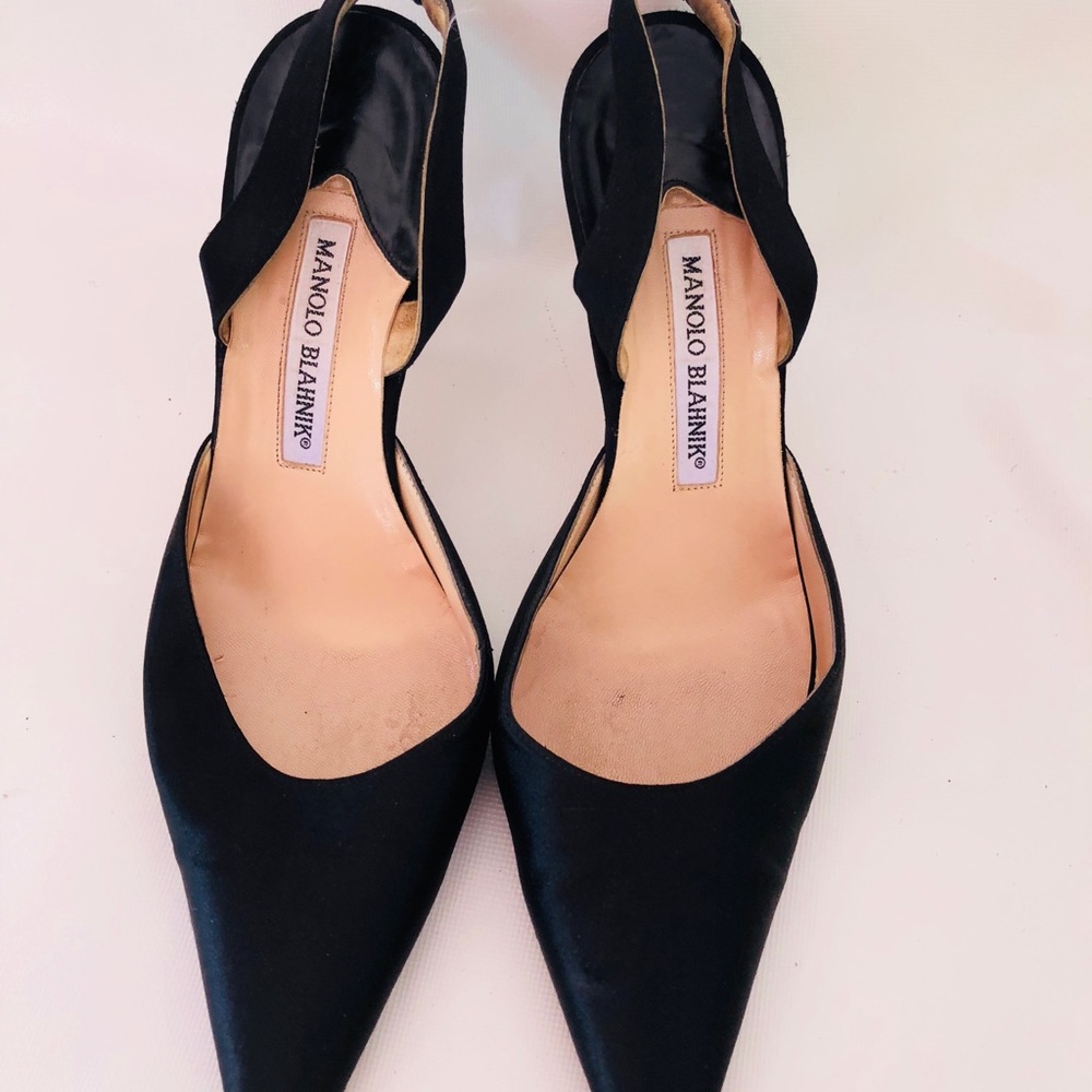 Manolo Blahnik Women’s Size 39 Slingback Shoes.